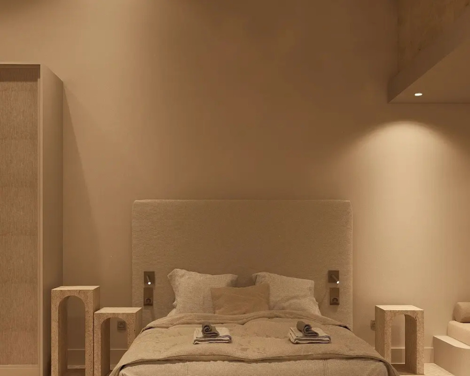 F ZEEN ATHENS – Adults Only