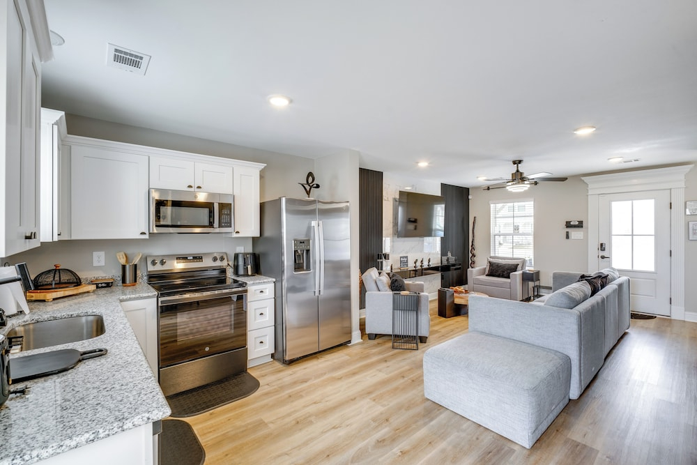 Steps to Boardwalk & Beach! Stylish Biloxi Home