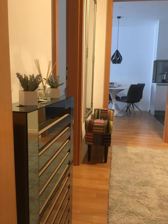 Apartment Queen