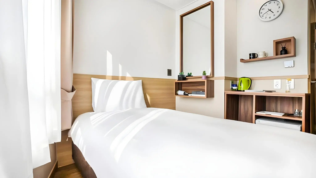 Five hotel Jongno