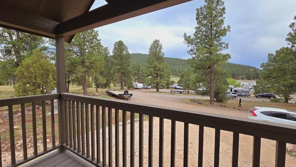 Luxury Cabin with Forest View 7B