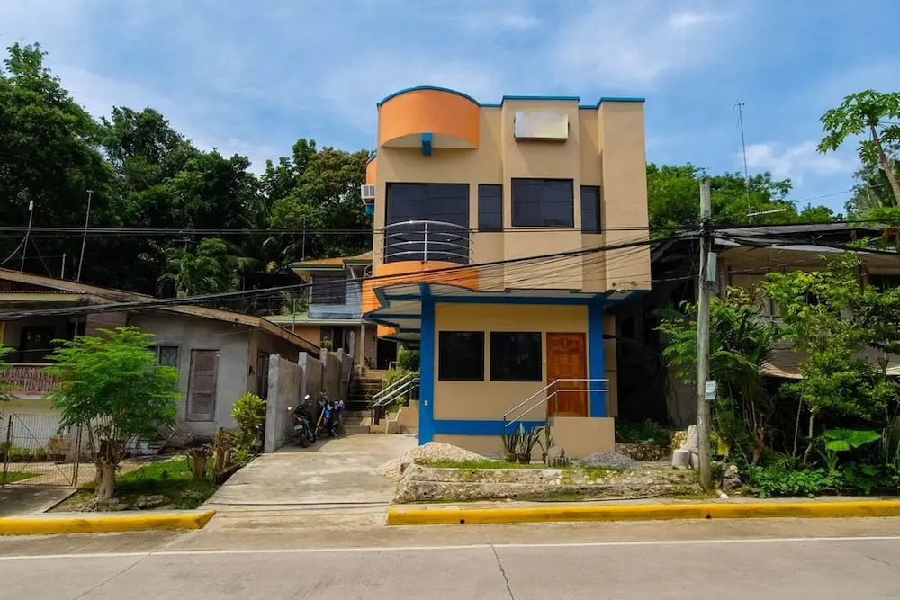 R & R  Guesthouse