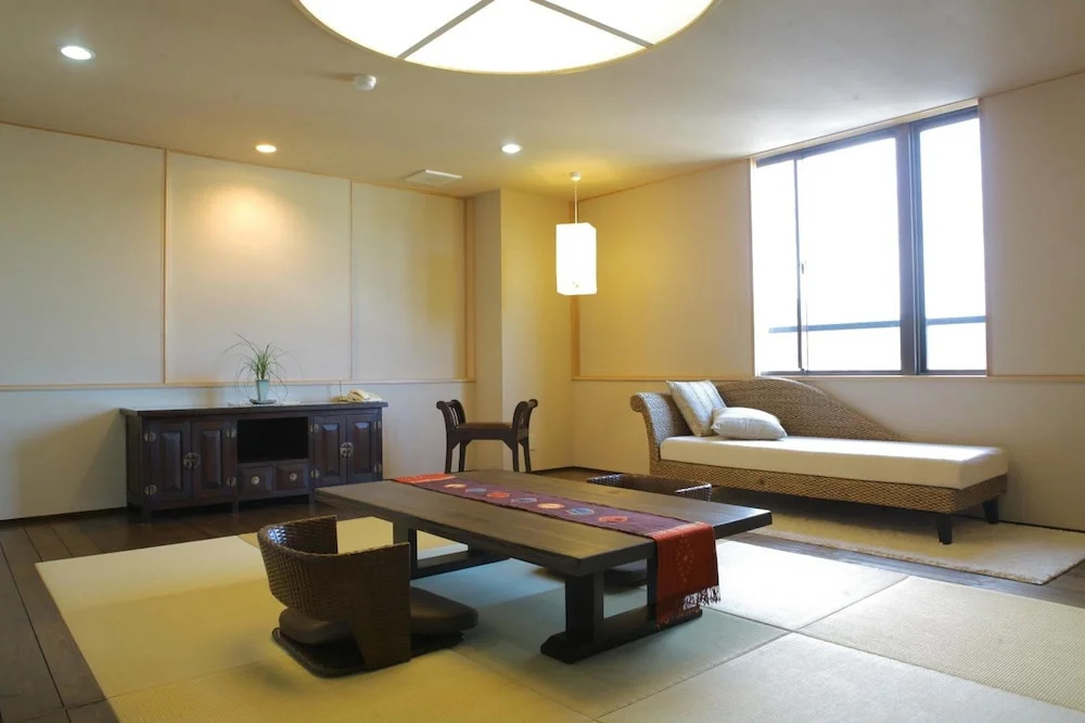 Yamashiro Onsen Ryokan Tatami
