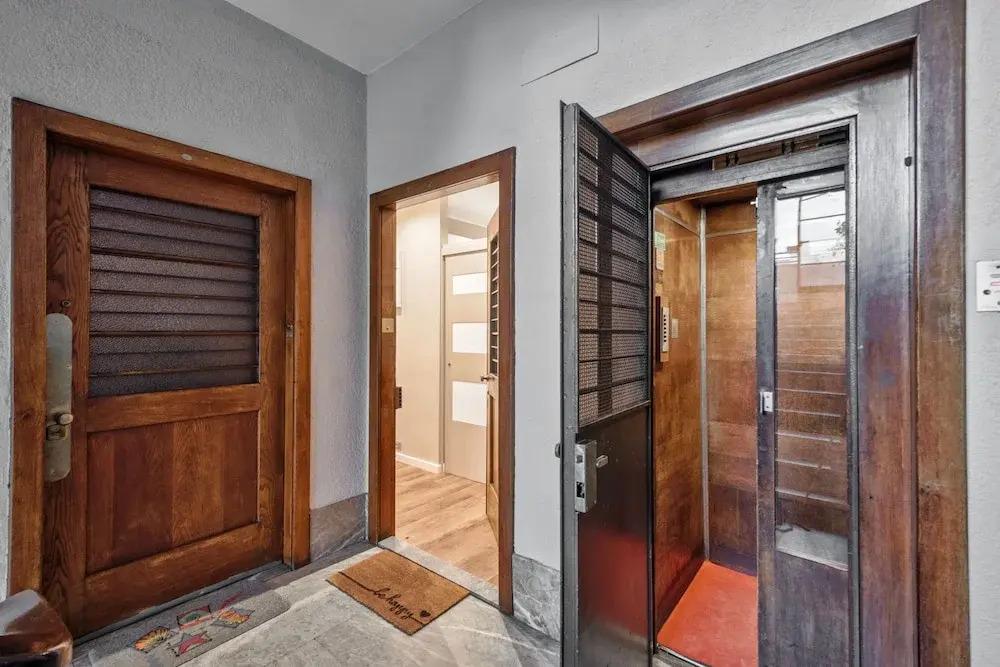 Borgo Dora Balcony Flat