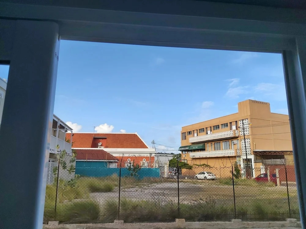 Remarkable 1-bed Apartment in Willemstad