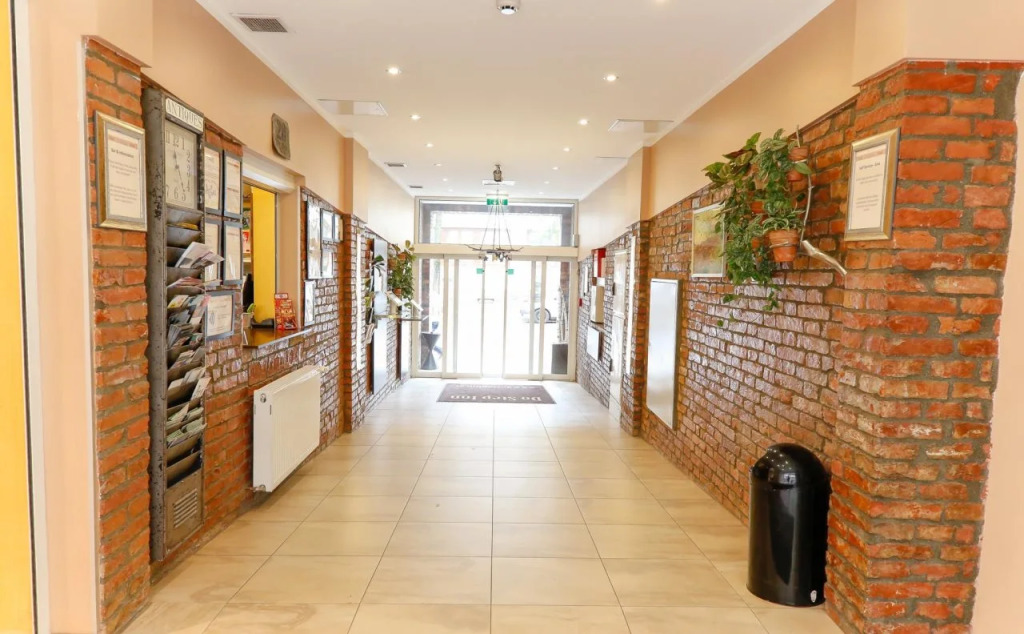Do Step Inn Home - Hotel & Hostel