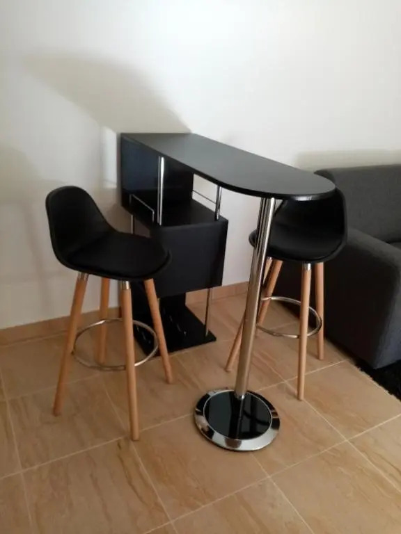Studio de Charme Neuf a la Montagne (Adults Only)