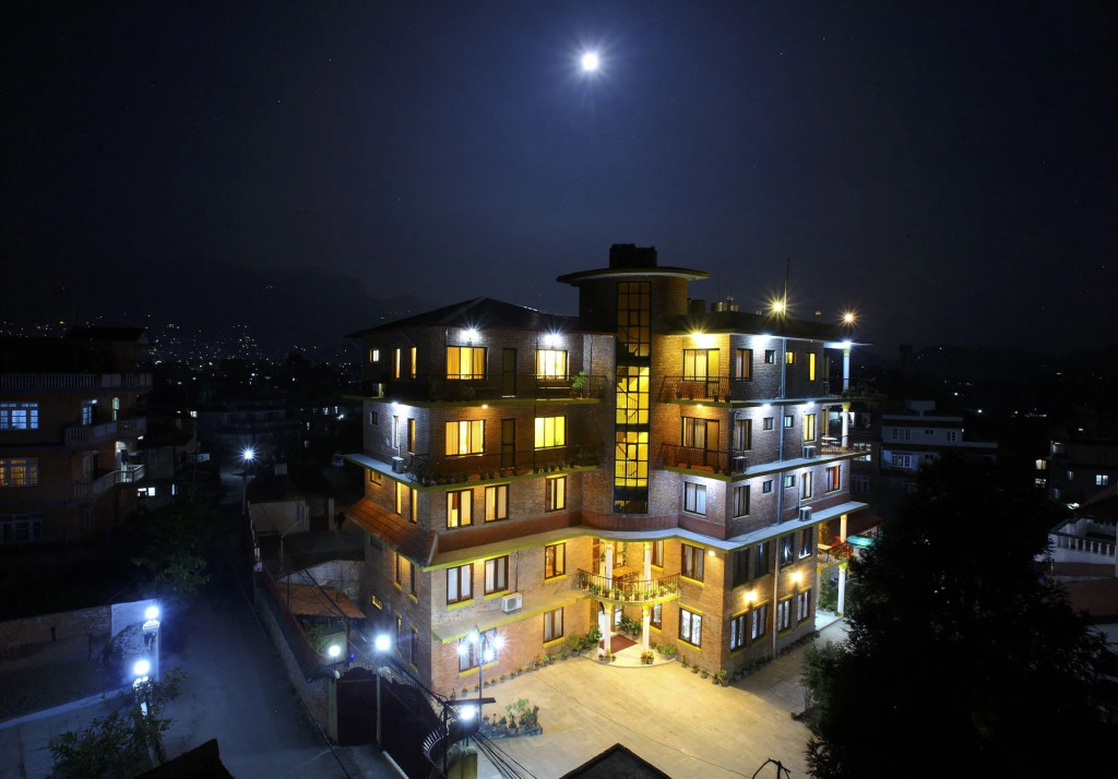 Royal Astoria Hotel