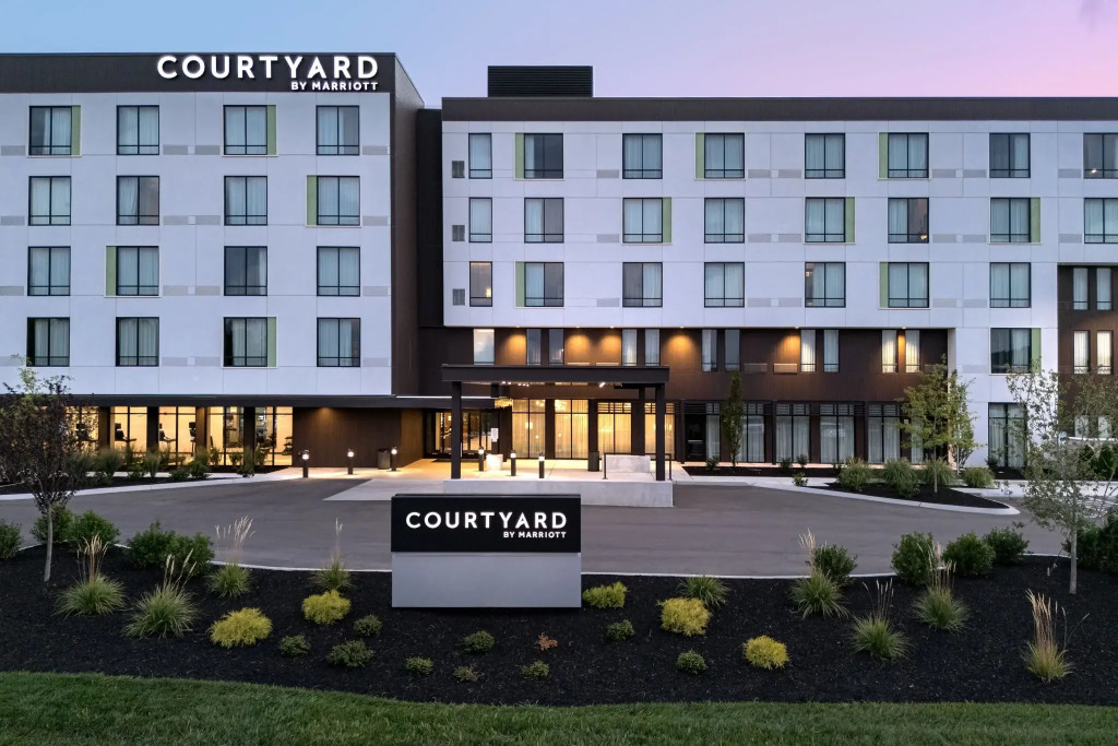 Courtyard By Marriott Nashville Smyrna