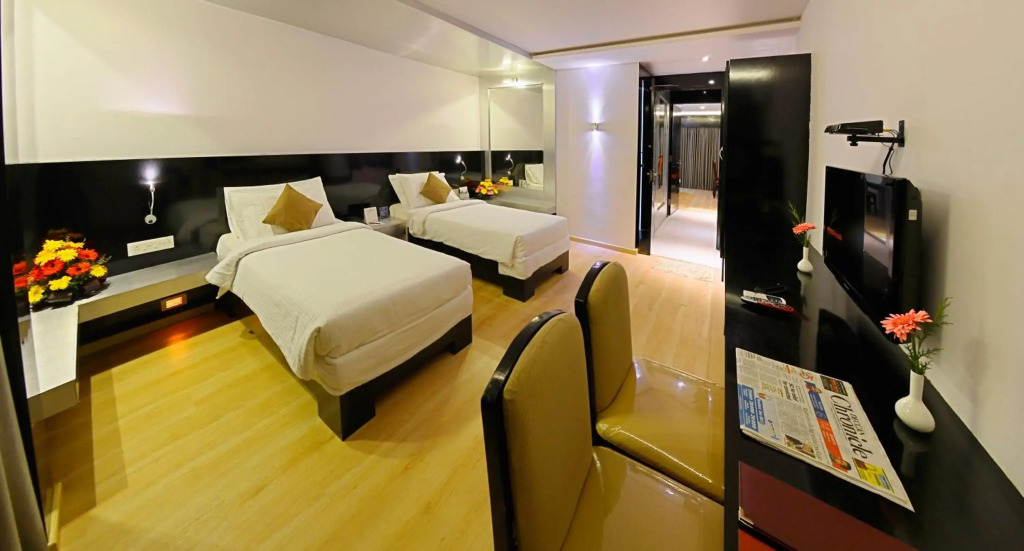 Hotel Gokulam Park