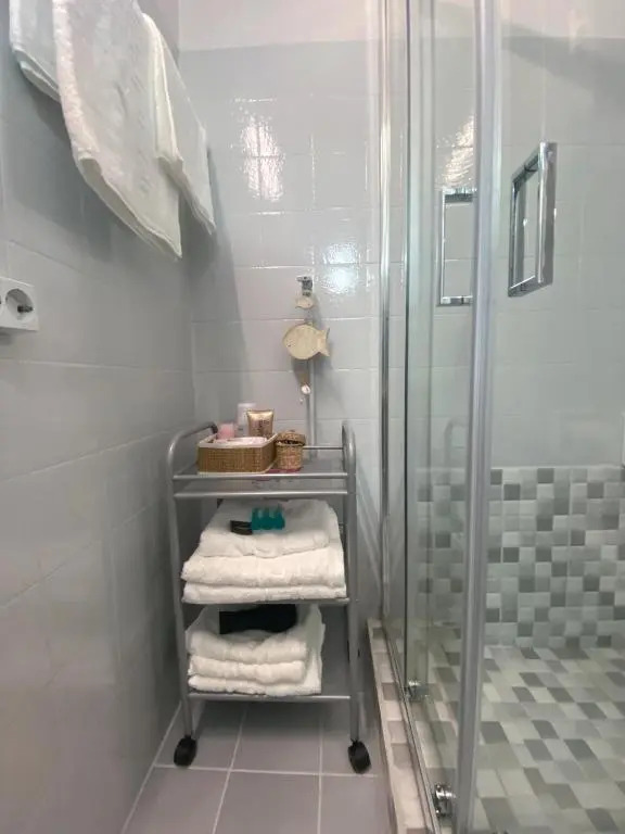 2 bedroom apartment close to Piraeus port