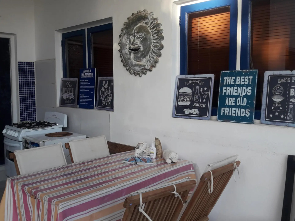 Palmitas Hostel with tropical garden & pool