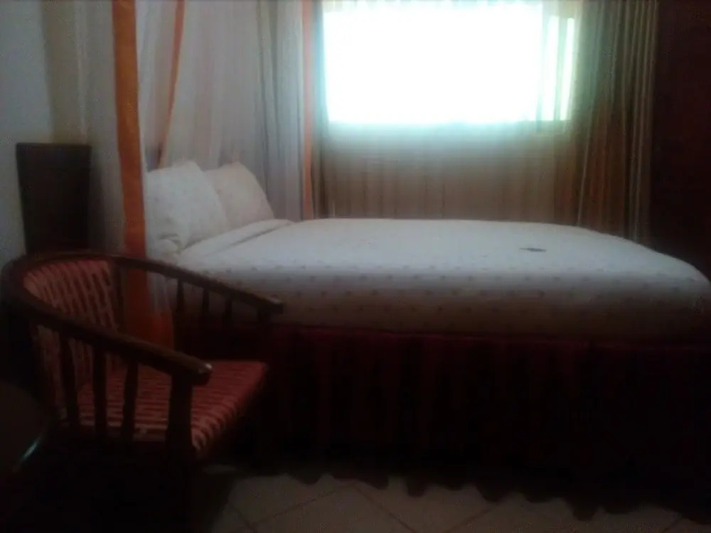 Silvia's  Inn Hotel