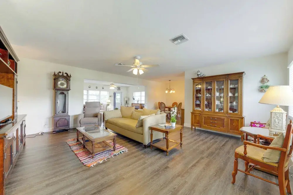 1 Mi to Sand! Deerfield Beach Home w/ Patio