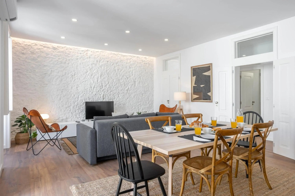Trendy T.M Apartament by the River