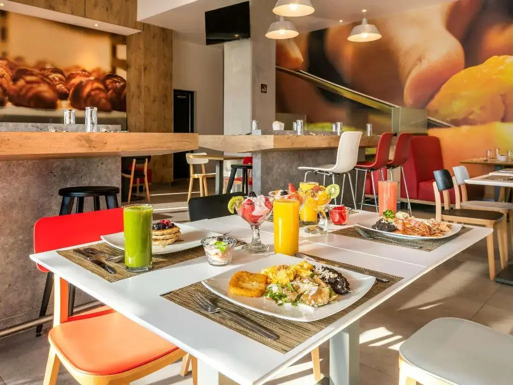 Ibis Queretaro