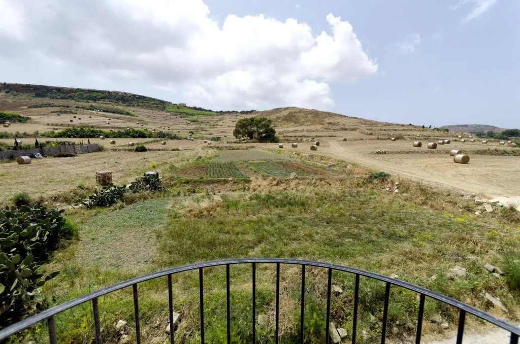 Tal-Barun Farmhouse