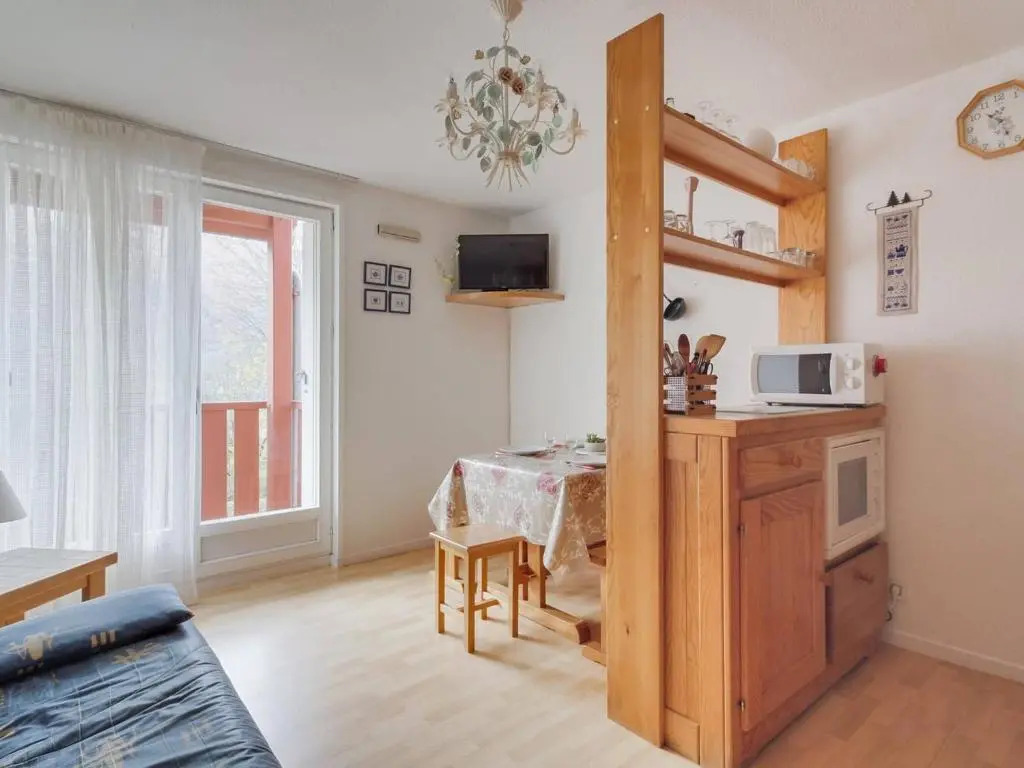 Appartement Esquièze-Sère, 1 pièce, 6 personnes - FR-1-402-30