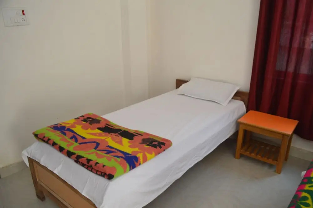 Middle Way Home Stay