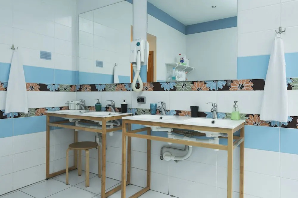 Italian Rooms on Griboedova 35