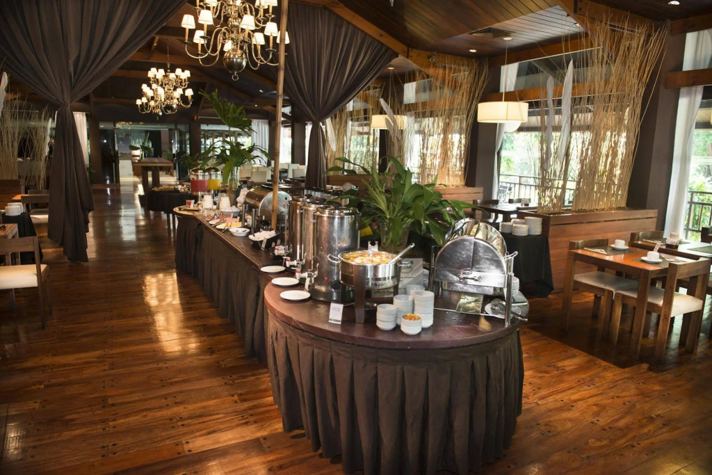 Hotel Raices Esturion
