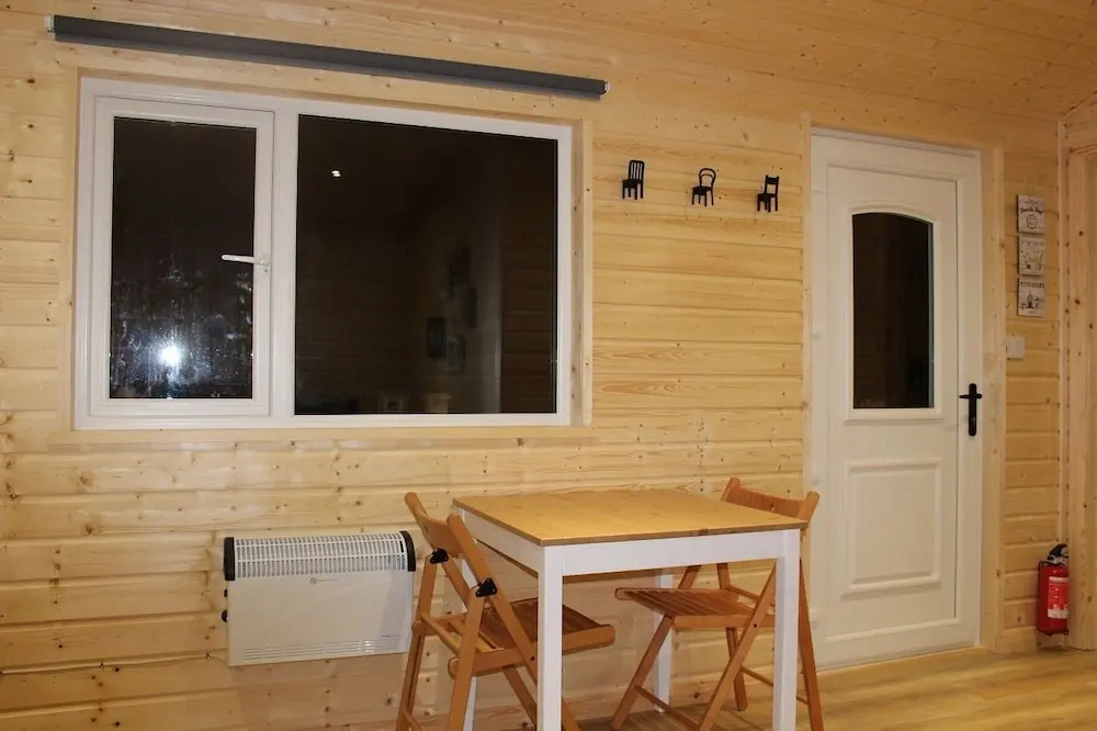 Fianna Log Cabin