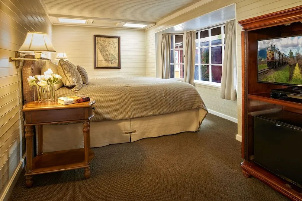 Napa Valley Railway Inn