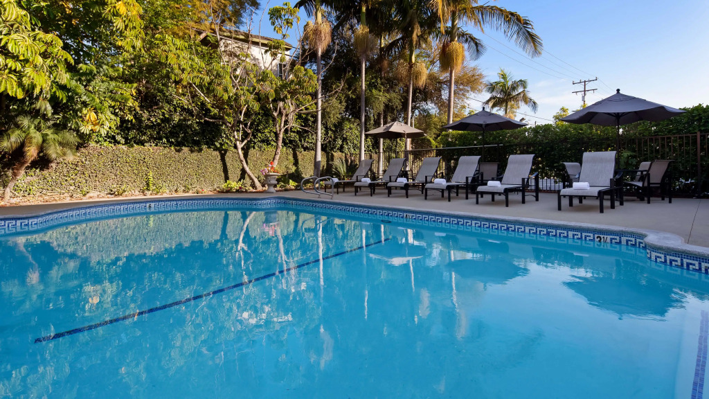 Best Western Plus Newport Mesa Inn