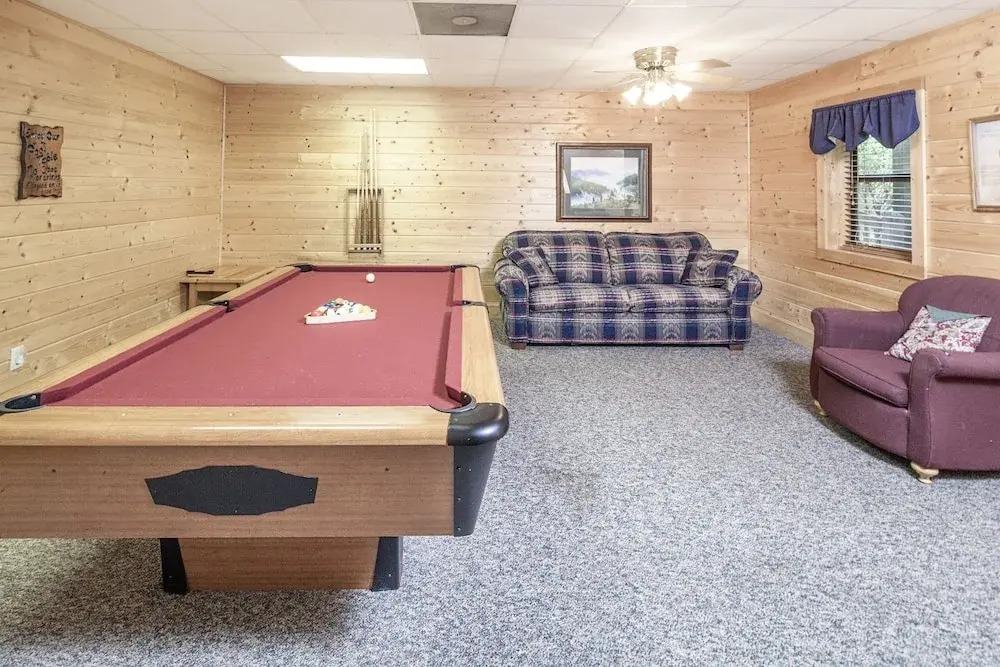 ER314- Yall Come Back Now- Great location- Close to town cabin