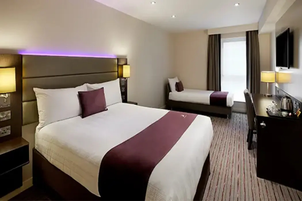 Premier Inn London Enfield