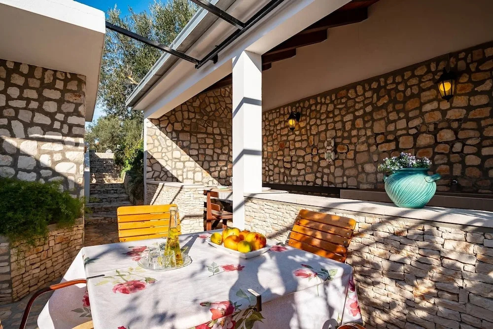 Holiday House by the sea With Amazing Terrase View - Vela Luka