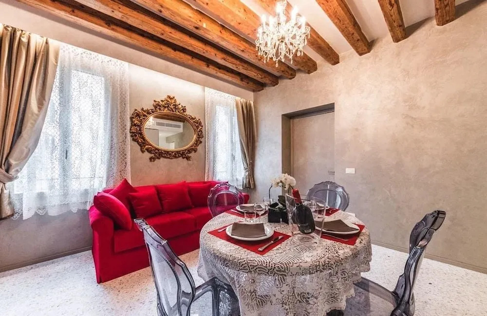 Rialto Luxury Flat