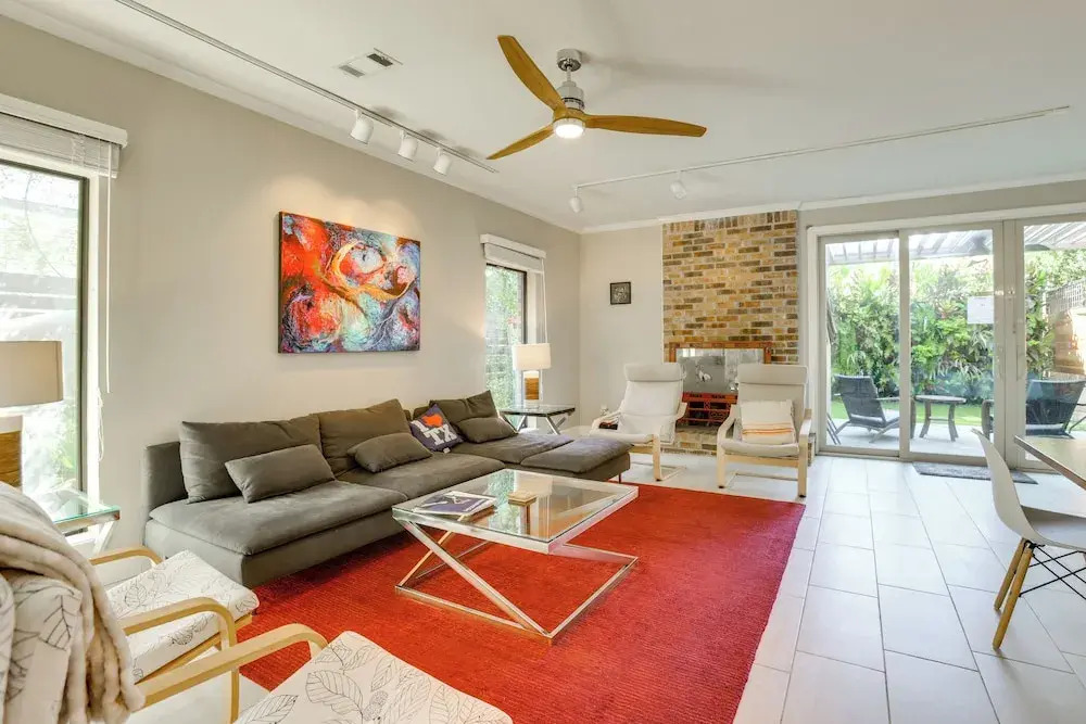 Near Nrg! Cozy + Private Houston Home w/ Garden