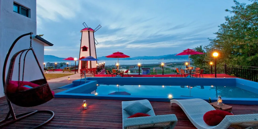 Naerimong Beach Pension
