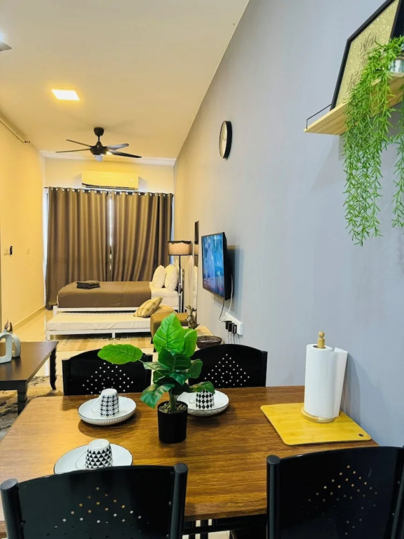 KIP Core Soho Suite by Five Senses