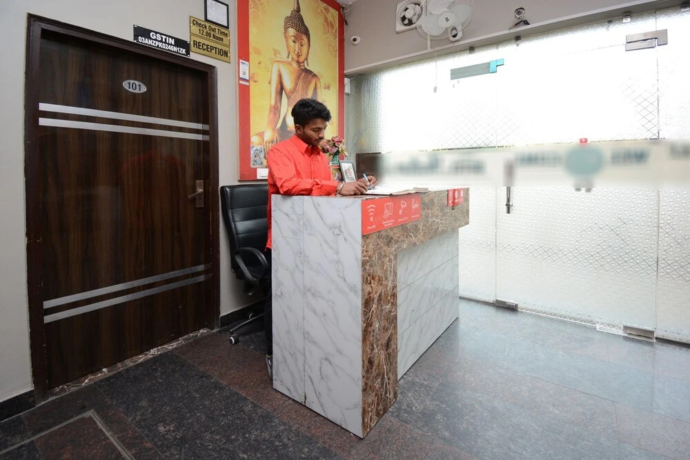Oyo 26663 Hotel Indian Ldh