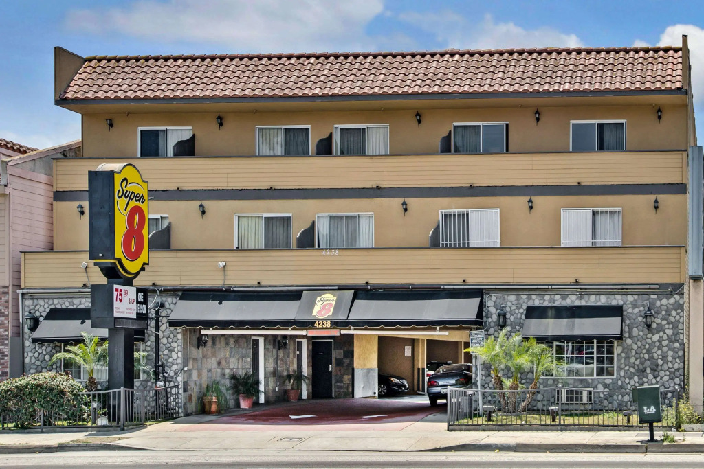 Elev8 Hotel Los Angeles, LAX
