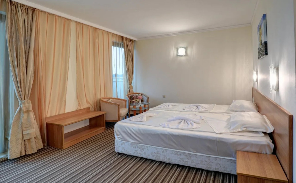 Lalov Egrek Hotel