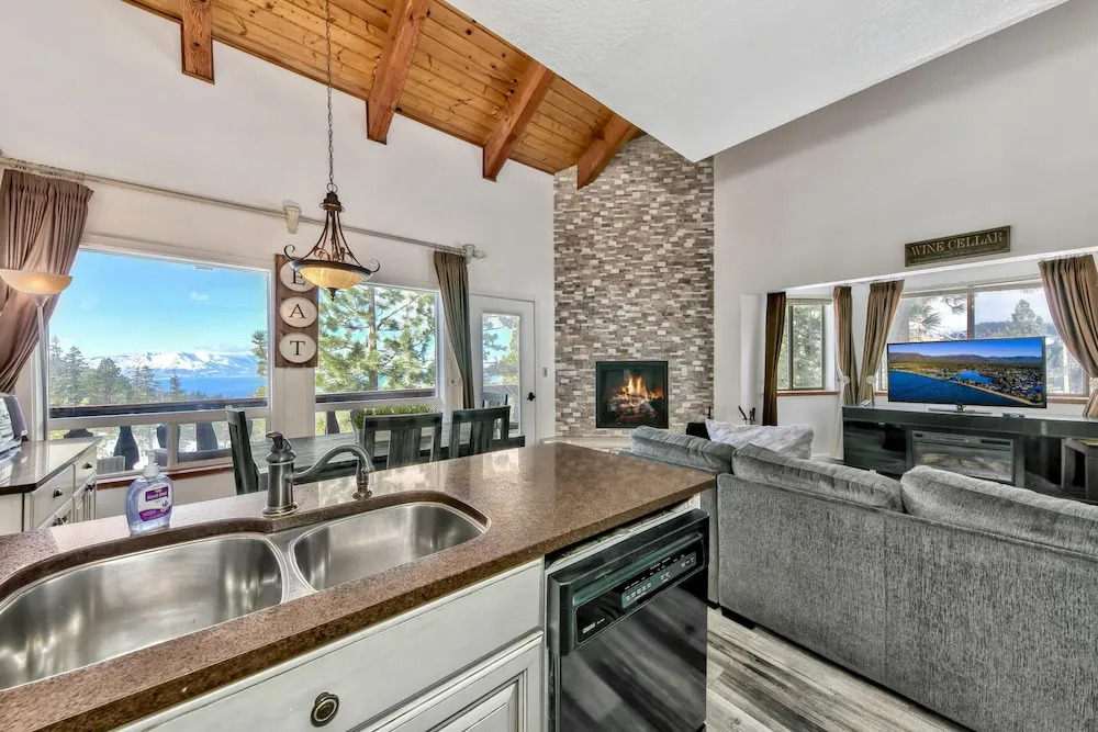Mv17 Amazing Lake View & Spacious 2 Bedroom Ski Cabin With Hot Tub