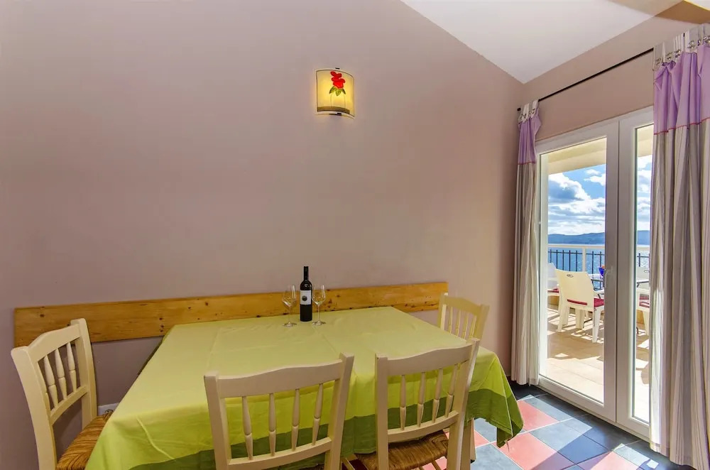 Apartments Miro