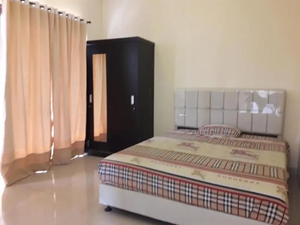 Guest House 647 Tanjung Duren Utara
