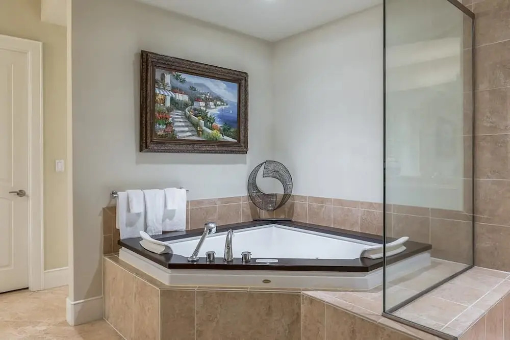 Turquoise Place Unit 1808D