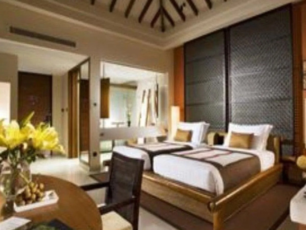 Kaihua International Hotel