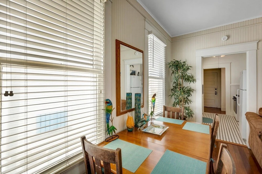 Lazy Days Cottage - Amazing Views And Great Location! 2 Bedroom Home by Redawning