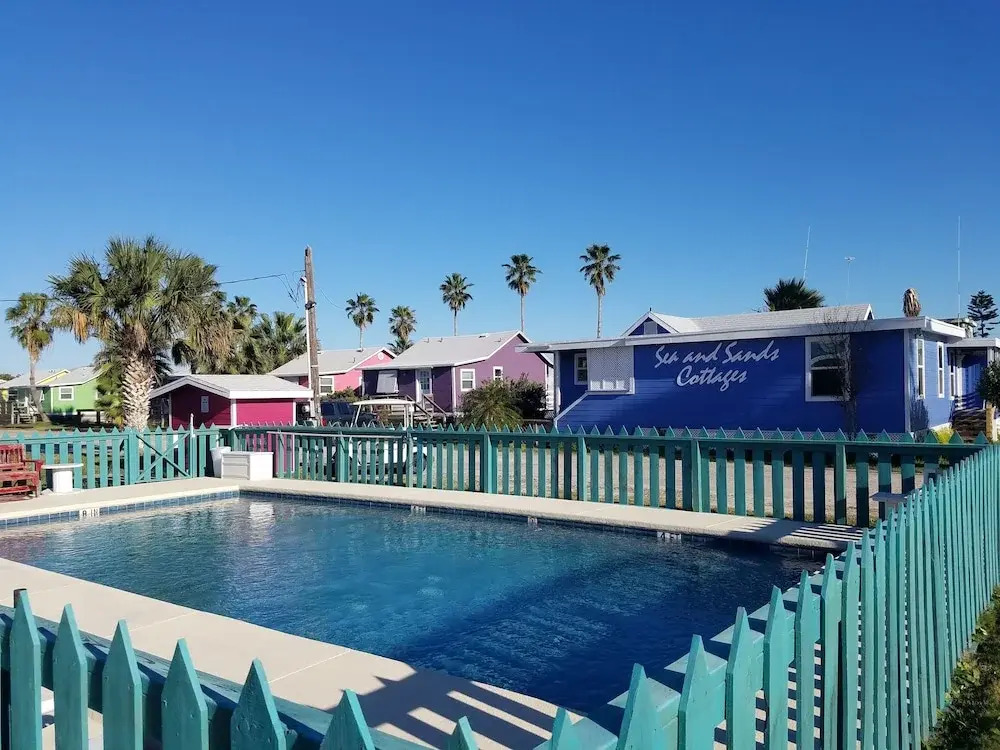 Sea and Sands Cottages