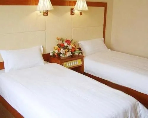 Guangzhou Lingnan Home Chain Apartment University Town