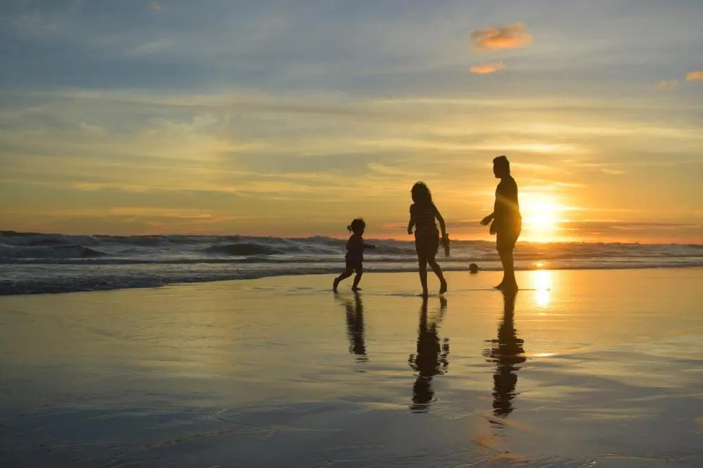 Family Holiday Home-Free Parking & Self check-in