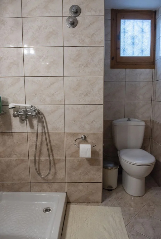 Luxury Maisonette, Big Yard