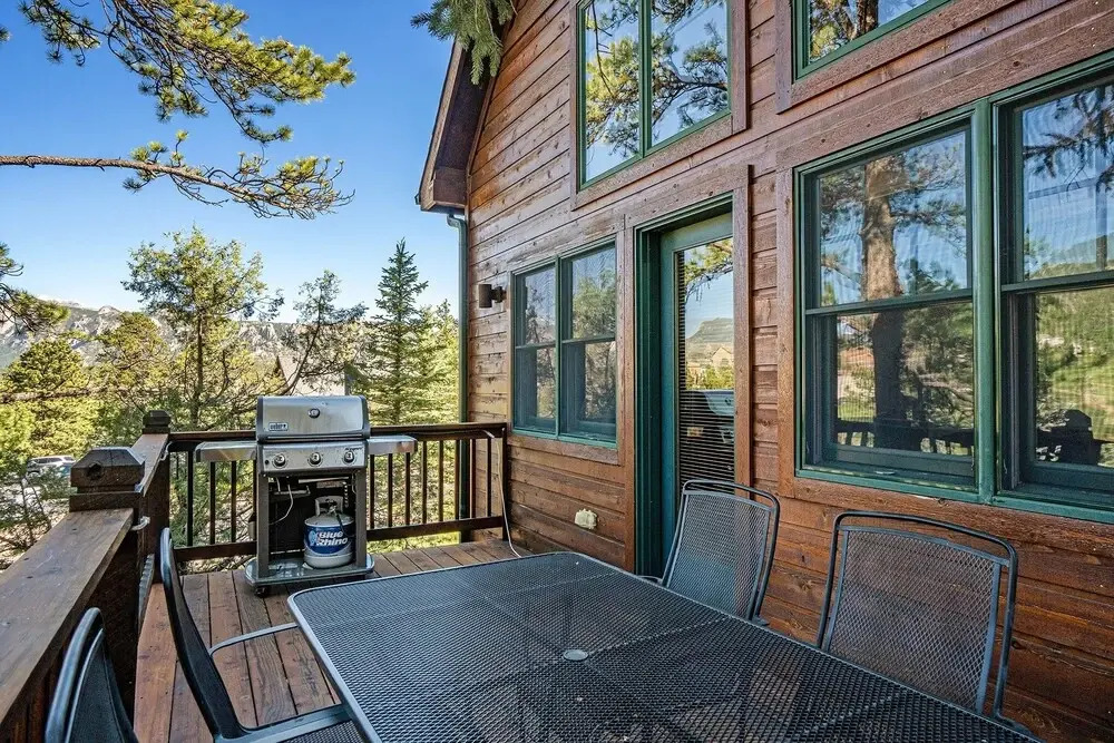 Solitude Bobcat #2 - Estes Park 2 Bedroom Condo by RedAwning