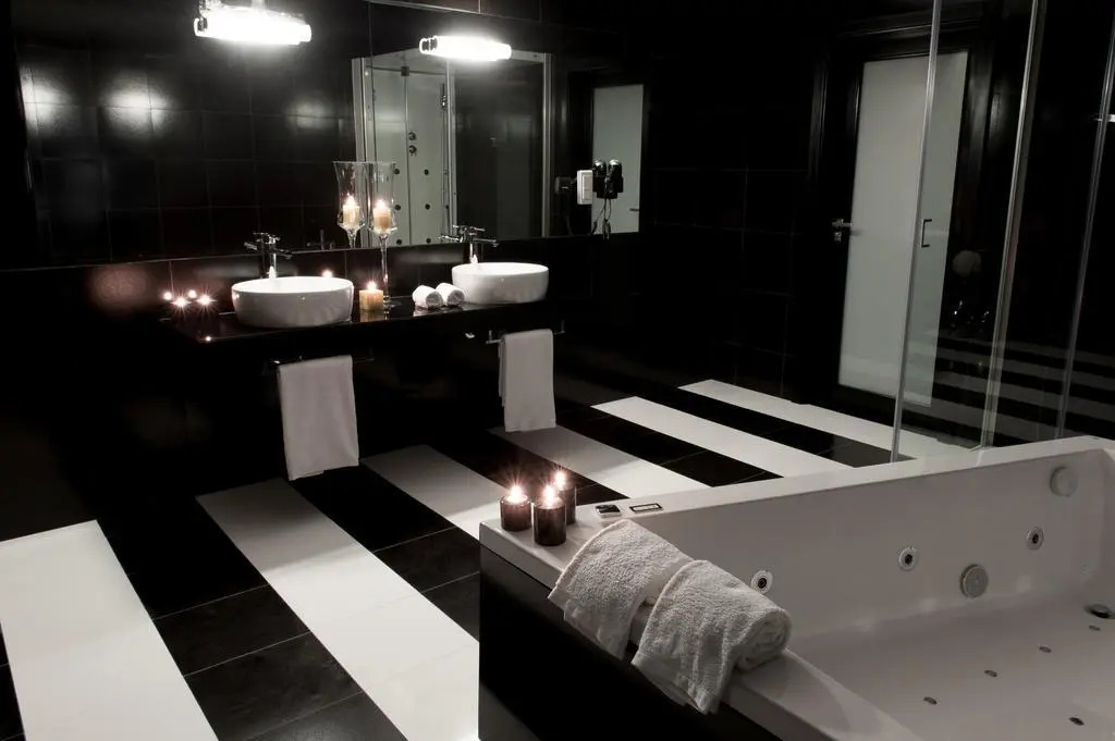 Vinyl M Hotel